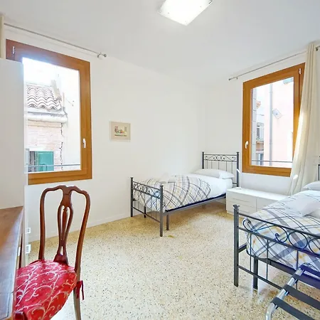 Dolcevita N 374 Velence