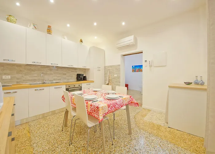 Dolcevita N 374 Veneza